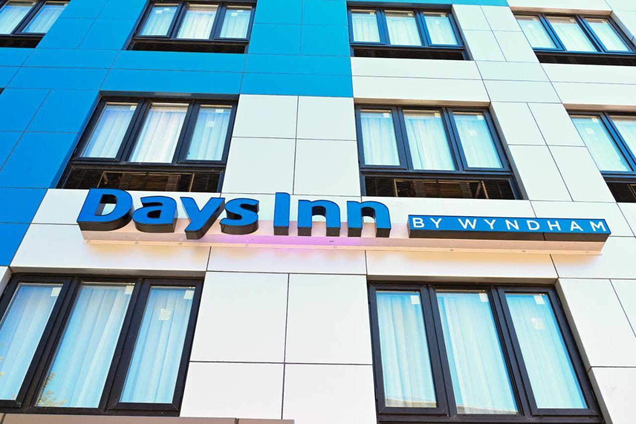Days Inn By Wyndham Bronx Nyc New York Exterior foto